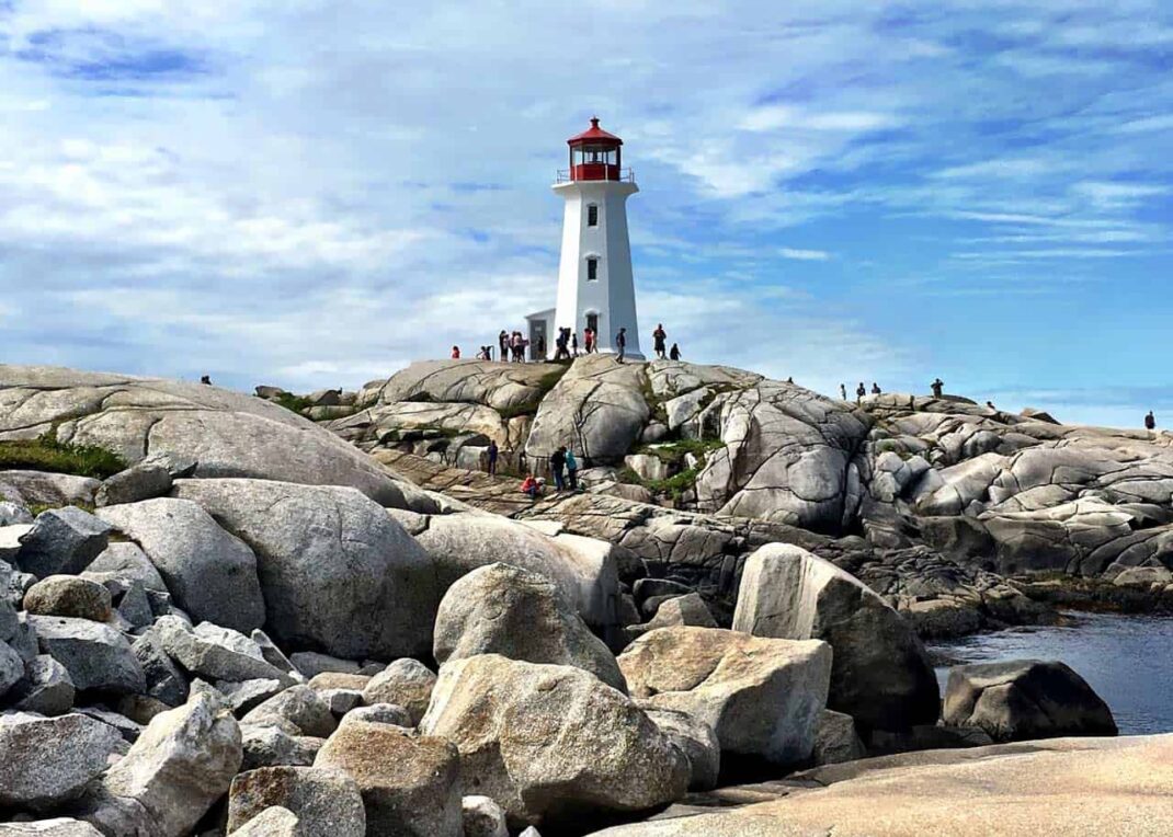 peggys-cove-lighthouse