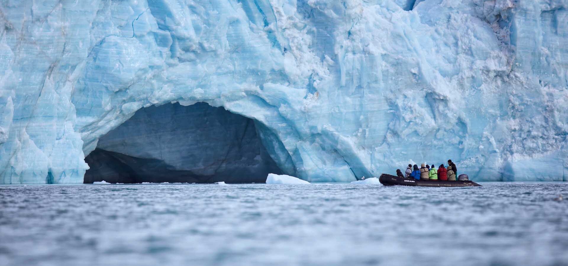 Nunavut-Zodiac-Adventure