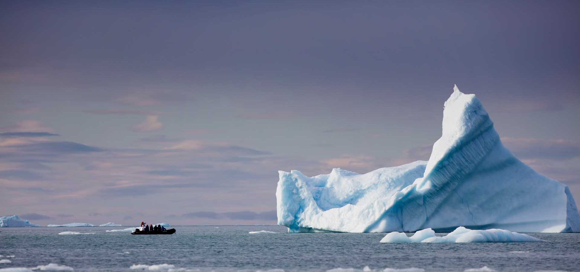 Nunavut-iceberg-expedition