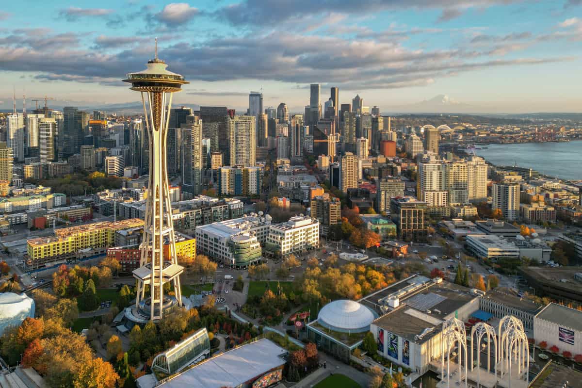 seattle-skyline-drone