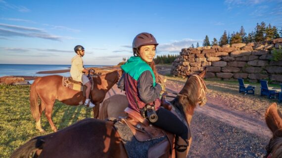 Fox Harb's Resort_Horse Ride