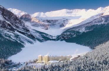 Fairmont Chateau Lake Louise Winter