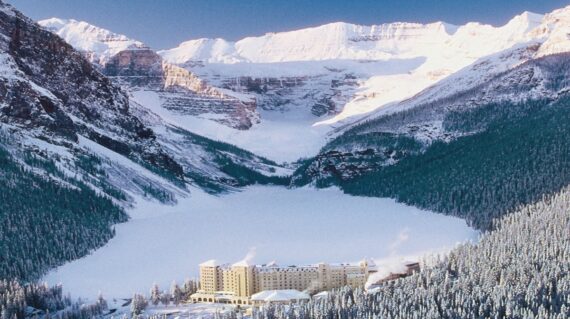 Fairmont Chateau Lake Louise Winter