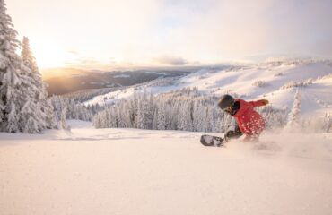 Sun Peaks Snowboarding