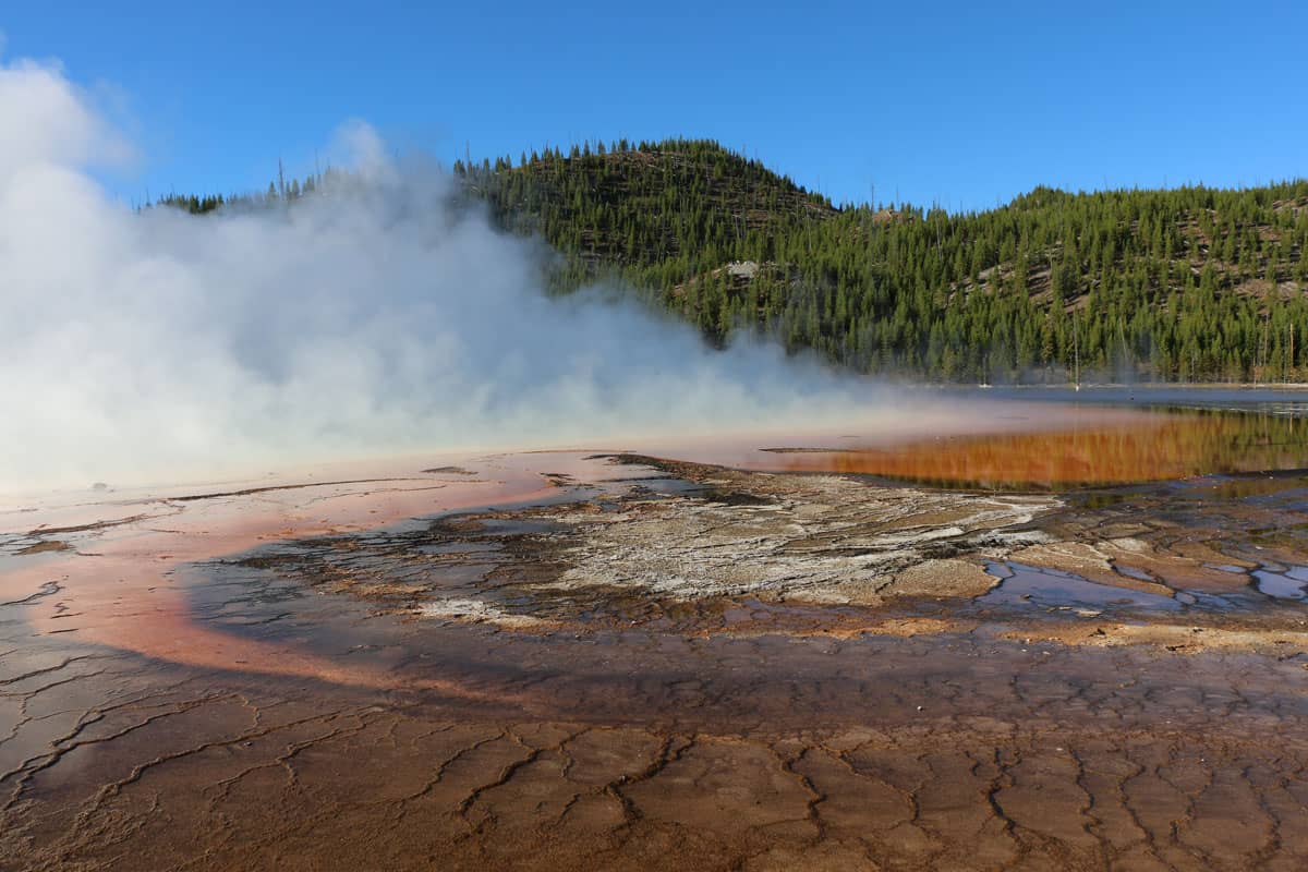 grand-prismatic-spring-yellowstone-national-park