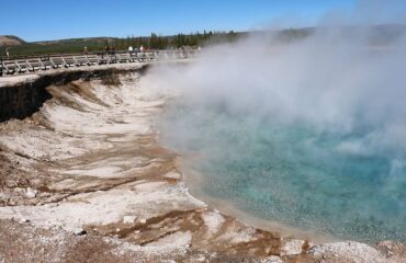 Mammoth Hot Springs - Yellowstone National Parkm18