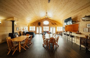 Lobby at Twin Falls Lodge